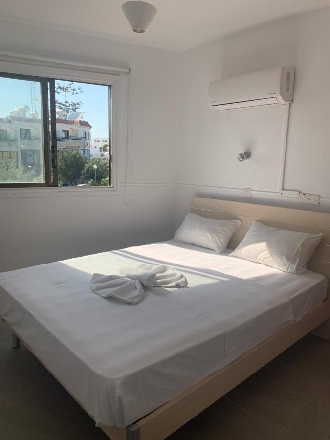 أيا نابا Flora Maria Hotel المظهر الخارجي الصورة